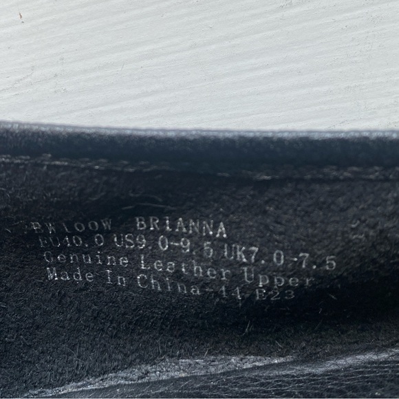 Aetrex Black Women's Flats - Picture 8 of 9